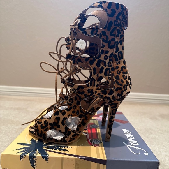 Leopard heels - Picture 1 of 3
